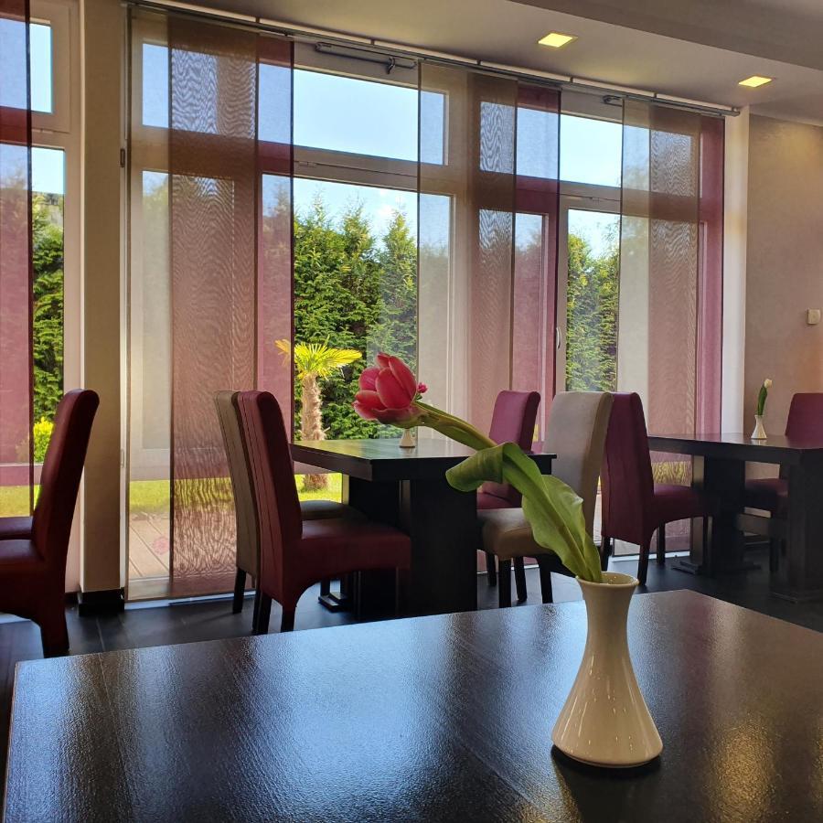Hotel Atlas Halle Halle  Bagian luar foto