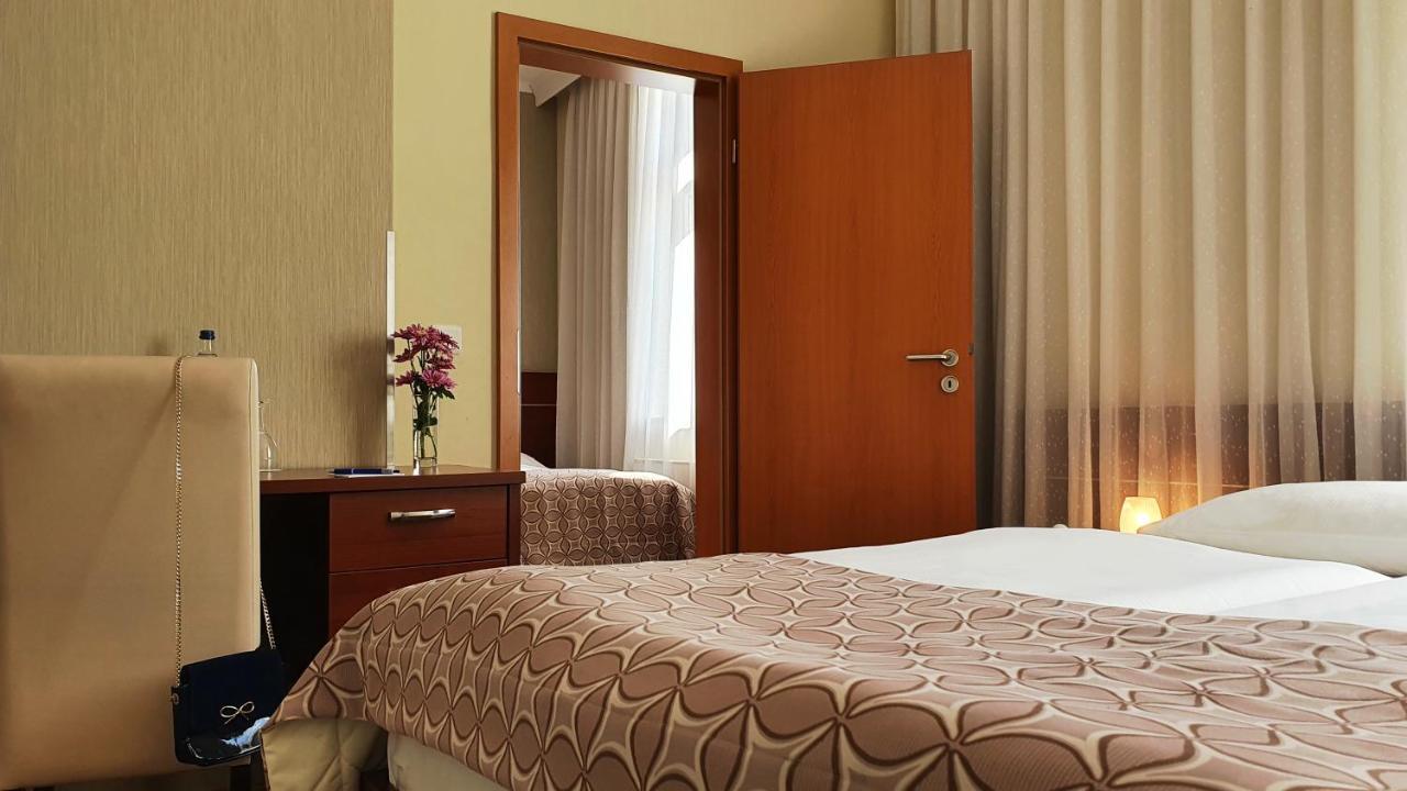 Hotel Atlas Halle Halle  Bagian luar foto