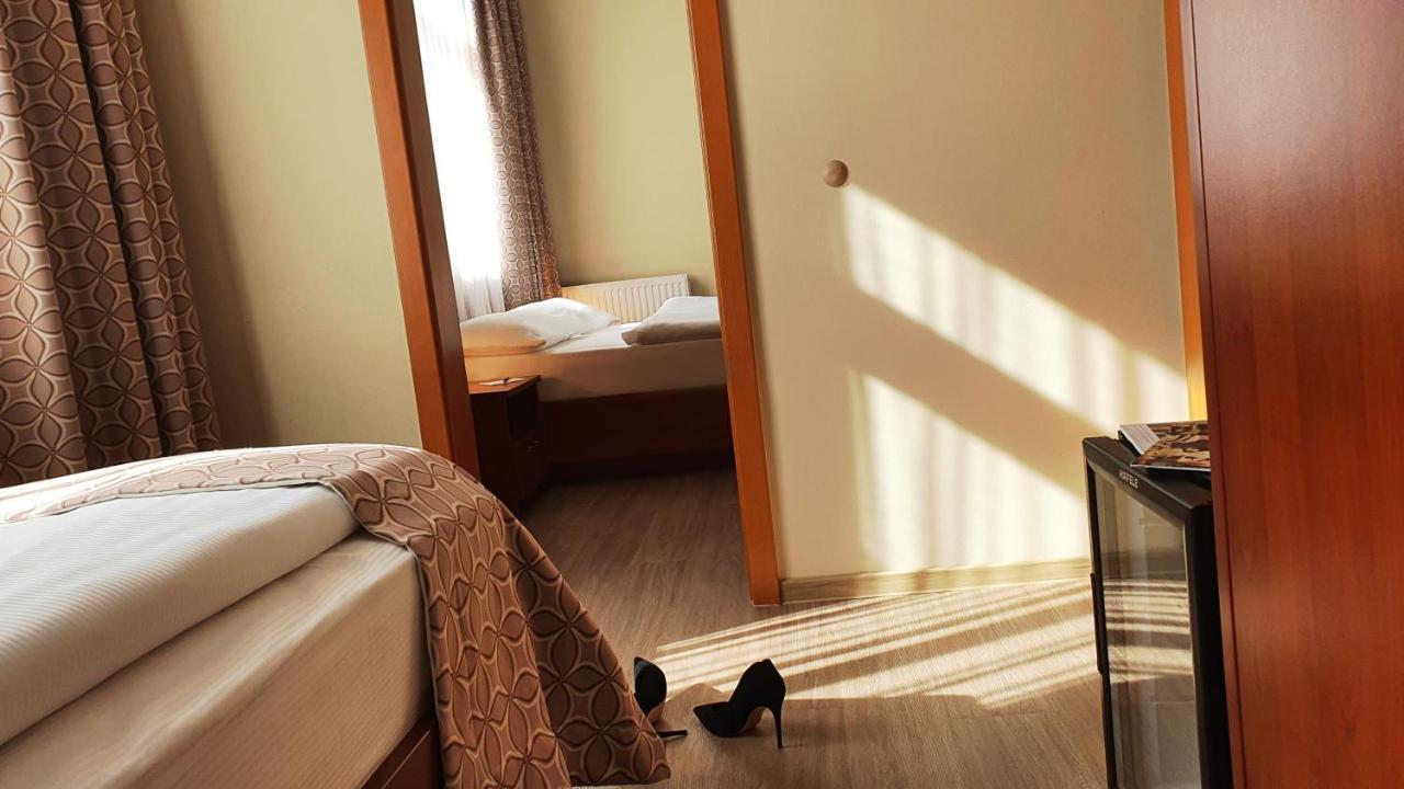 Hotel Atlas Halle Halle  Bagian luar foto
