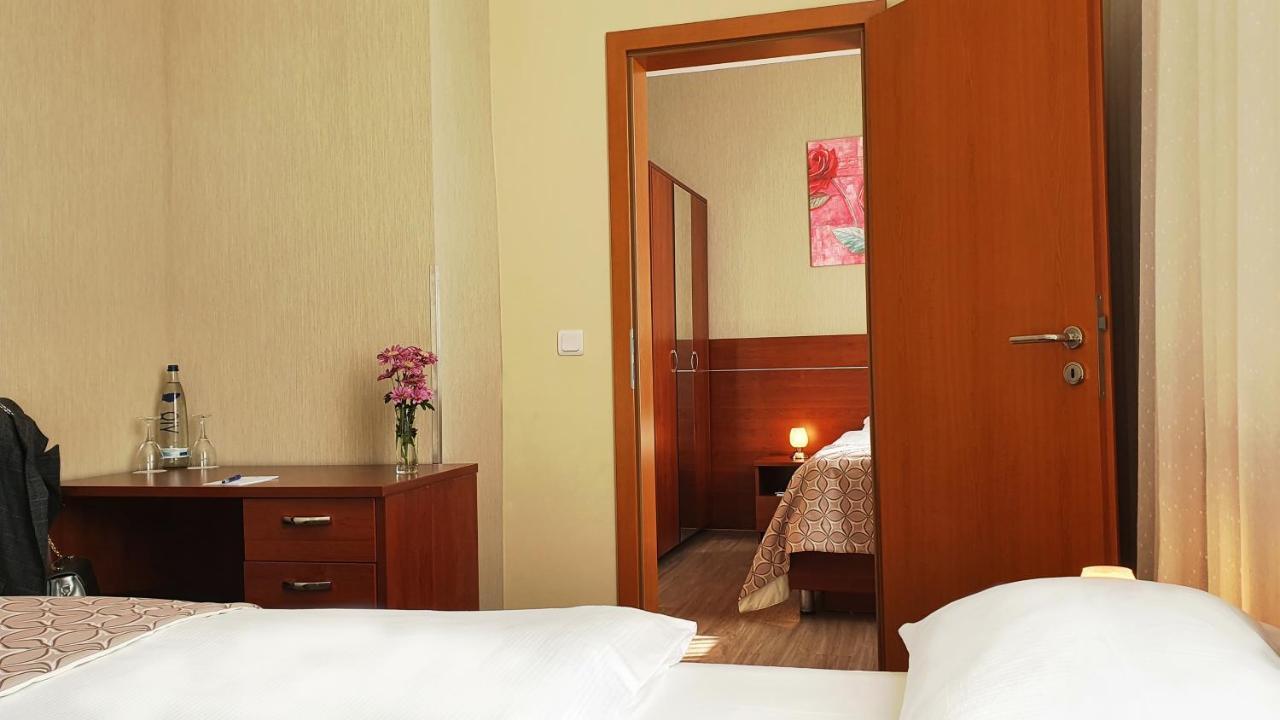 Hotel Atlas Halle Halle  Bagian luar foto