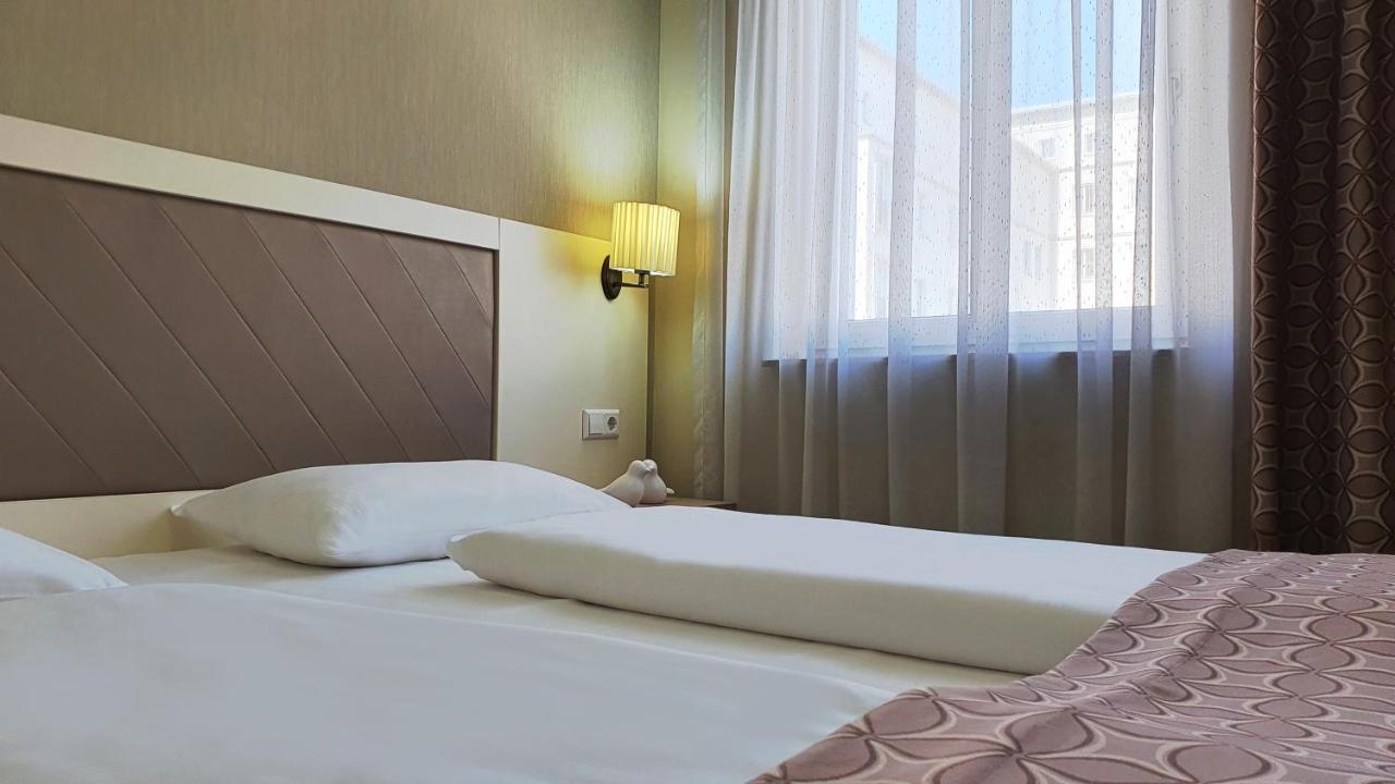 Hotel Atlas Halle Halle  Bagian luar foto