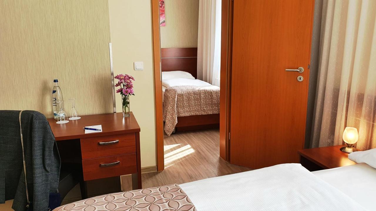 Hotel Atlas Halle Halle  Bagian luar foto