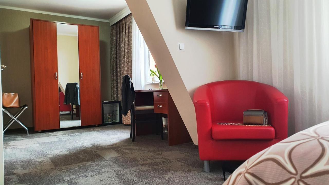 Hotel Atlas Halle Halle  Bagian luar foto