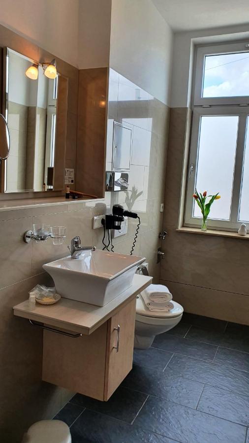 Hotel Atlas Halle Halle  Bagian luar foto