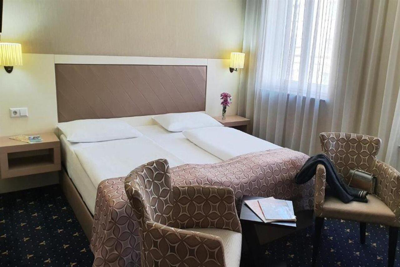 Hotel Atlas Halle Halle  Bagian luar foto