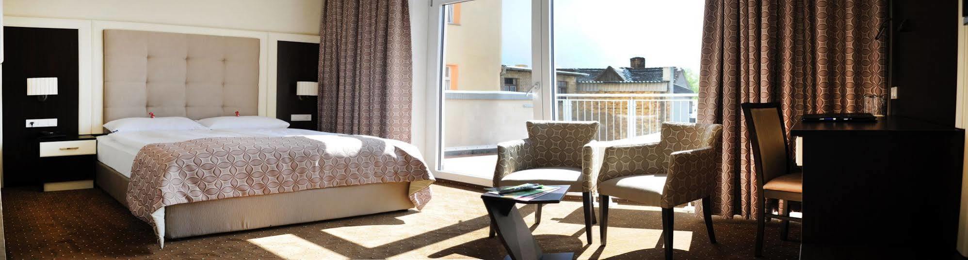 Hotel Atlas Halle Halle  Bagian luar foto