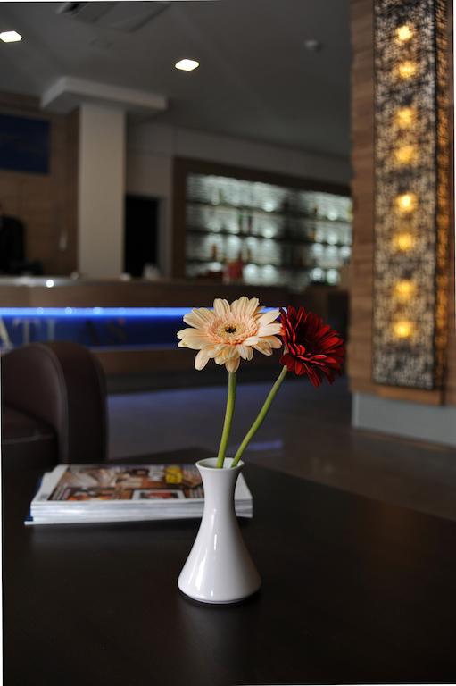 Hotel Atlas Halle Halle  Bagian luar foto